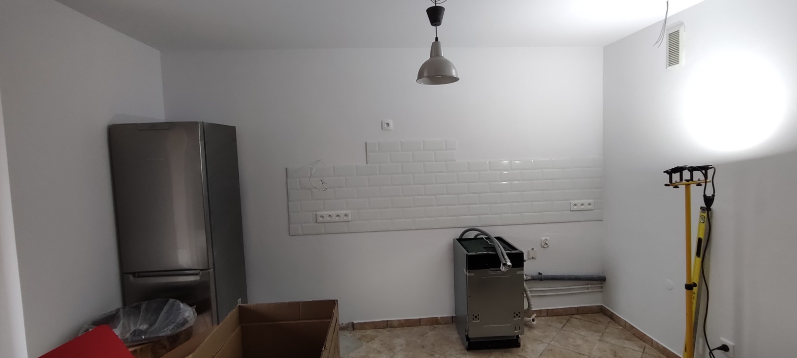 Kuchnia przed montażem mebli